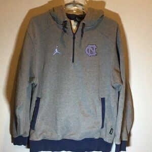 NCAA North Carolina Tar Heels JORDAN 1/4 zip hoodie